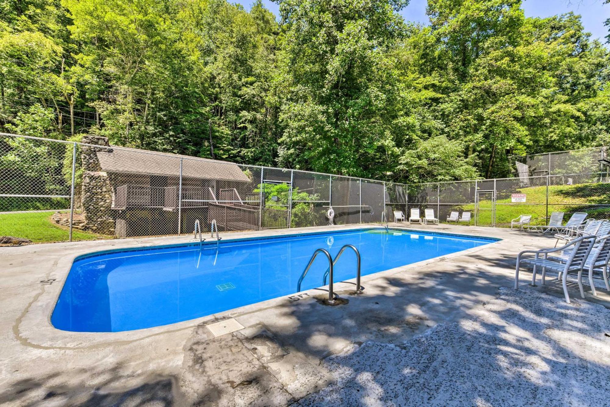 Gatlinburg Cabin With Game Room, Hot Tub And Mtn Views Εξωτερικό φωτογραφία